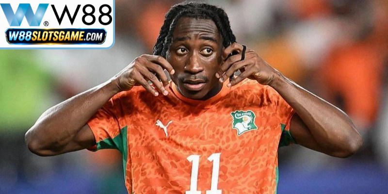 Abdukodir Khusanov Của Man City Khiến Quay Phim Nhập Viện 19 Diomande khẳng định chỉ có Roxane luôn khóc và tin anh sẽ thành công